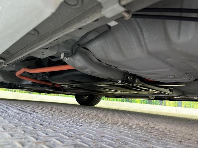 フィット ｅ：ＨＥＶホーム　フルエアロ　バックカメラ　衝突被害軽減システム　禁煙車　ドラレコ　コーナーセンサー　スマートキー　ＬＥＤヘッド　ＥＴＣ　純正１６インチアルミ　オートハイビーム　車線逸脱警報　オートライト（22枚目）