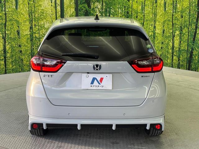 フィット ｅ：ＨＥＶホーム　フルエアロ　バックカメラ　衝突被害軽減システム　禁煙車　ドラレコ　コーナーセンサー　スマートキー　ＬＥＤヘッド　ＥＴＣ　純正１６インチアルミ　オートハイビーム　車線逸脱警報　オートライト（35枚目）