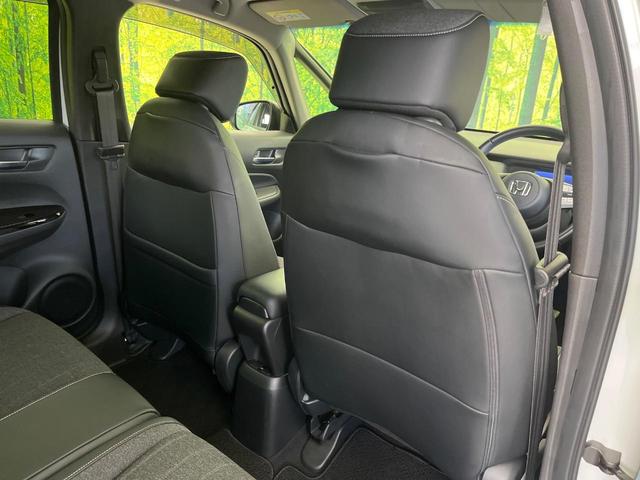 フィット ｅ：ＨＥＶホーム　フルエアロ　バックカメラ　衝突被害軽減システム　禁煙車　ドラレコ　コーナーセンサー　スマートキー　ＬＥＤヘッド　ＥＴＣ　純正１６インチアルミ　オートハイビーム　車線逸脱警報　オートライト（60枚目）