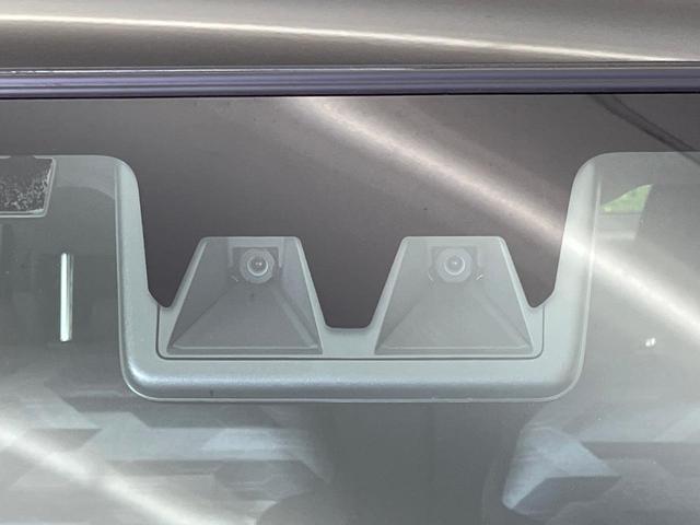 タフト Ｇターボ　ダーククロムベンチャー　ターボ　ガラスルーフ　禁煙車　９インチＳＤナビ　スマートアシスト　バックカメラ　ＥＴＣ　ドライブレコーダー　アダプティブクルーズコントロール　前席シートヒーター　ＬＥＤヘッドライト　純正１５インチＡＷ（4枚目）