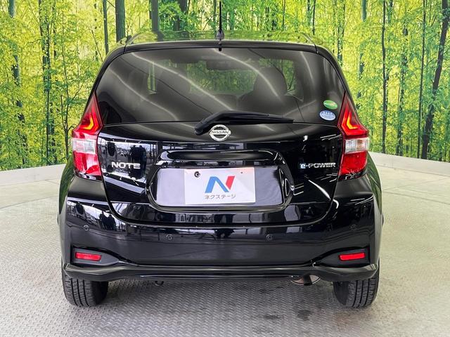 ノート ｅ－パワー　Ｘ　純正ナビ　禁煙車　インテリジェントエマージェンシーブレーキ　アラウンドビューモニター　インテリジェントルームミラー　ＥＴＣ　ドライブレコーダー　Ｂｌｕｅｔｏｏｔｈ接続可　クリアランスソナー　ＬＥＤ（16枚目）