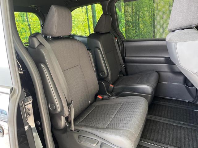 ヴォクシー ハイブリッドＳ－Ｇ　純正１０．５インチナビ　禁煙車　セーフティセンス　フリップダウンモニター　両側電動スライドドア　レーダークルーズコントロール　前席シートヒーター　ビルトインＥＴＣ　ＬＥＤヘッドライト（10枚目）