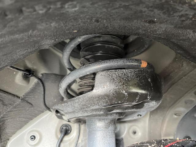 ヴォクシー ハイブリッドＳ－Ｇ　純正１０．５インチナビ　禁煙車　セーフティセンス　フリップダウンモニター　両側電動スライドドア　レーダークルーズコントロール　前席シートヒーター　ビルトインＥＴＣ　ＬＥＤヘッドライト（21枚目）