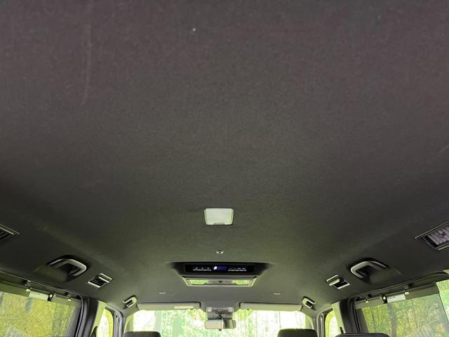 ヴォクシー ハイブリッドＳ－Ｇ　純正１０．５インチナビ　禁煙車　セーフティセンス　フリップダウンモニター　両側電動スライドドア　レーダークルーズコントロール　前席シートヒーター　ビルトインＥＴＣ　ＬＥＤヘッドライト（35枚目）