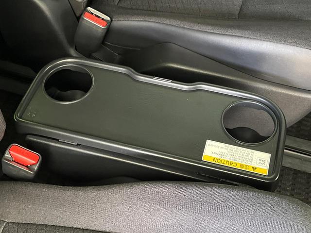 ヴォクシー ハイブリッドＳ－Ｇ　純正１０．５インチナビ　禁煙車　セーフティセンス　フリップダウンモニター　両側電動スライドドア　レーダークルーズコントロール　前席シートヒーター　ビルトインＥＴＣ　ＬＥＤヘッドライト（61枚目）