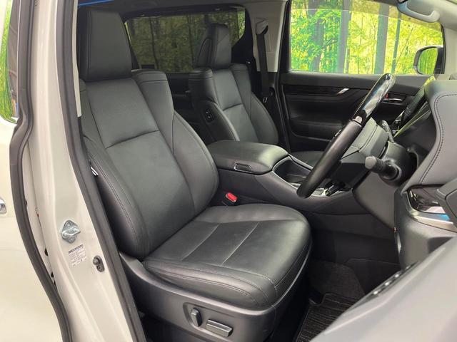 アルファード ２．５Ｓ　Ｃパッケージ　後期　ムーンルーフ　純正９型ナビ　フリップダウン　ＢＳＭ　デジタルミラー　両側電動　パワーバックドア　シートベンチレーション　３眼ＬＥＤ　Ｂｌｕｅｔｏｏｔｈ　ＣＤ／ＤＶＤ（9枚目）