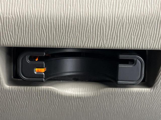 パッソ プラスハナ　ビルトインＥＴＣ　１４インチアルミホイール　オートエアコン　フォグライト　ＣＤプレーヤー　プライバシーガラス　アイドリングストップ　横滑防止装置　トラクションコントロール　ヘッドライトレベライザー（4枚目）