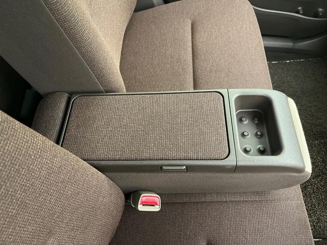 パッソ プラスハナ　ビルトインＥＴＣ　１４インチアルミホイール　オートエアコン　フォグライト　ＣＤプレーヤー　プライバシーガラス　アイドリングストップ　横滑防止装置　トラクションコントロール　ヘッドライトレベライザー（45枚目）