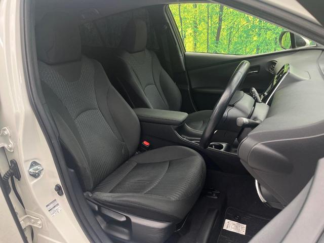 プリウス S 純正SDナビ バックカメラ 禁煙車 ドラレコ スマートキー LEDヘッド ビルトインETC 18インチアルミ オートライト オートエアコン Bluetooth CD DVD再生 フルセグ(9枚目)