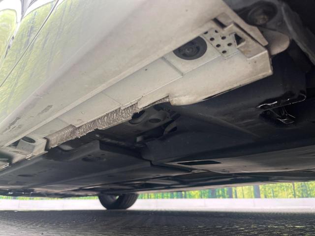 プリウス S 純正SDナビ バックカメラ 禁煙車 ドラレコ スマートキー LEDヘッド ビルトインETC 18インチアルミ オートライト オートエアコン Bluetooth CD DVD再生 フルセグ(24枚目)