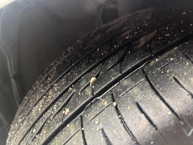 プリウス S 純正SDナビ バックカメラ 禁煙車 ドラレコ スマートキー LEDヘッド ビルトインETC 18インチアルミ オートライト オートエアコン Bluetooth CD DVD再生 フルセグ(28枚目)