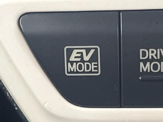 プリウス S 純正SDナビ バックカメラ 禁煙車 ドラレコ スマートキー LEDヘッド ビルトインETC 18インチアルミ オートライト オートエアコン Bluetooth CD DVD再生 フルセグ(46枚目)