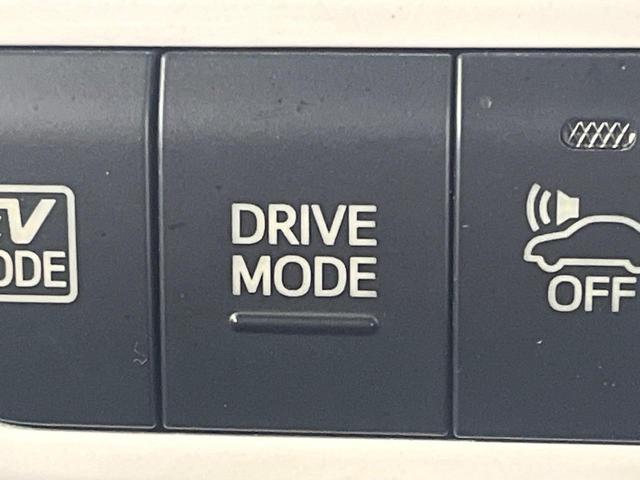 プリウス S 純正SDナビ バックカメラ 禁煙車 ドラレコ スマートキー LEDヘッド ビルトインETC 18インチアルミ オートライト オートエアコン Bluetooth CD DVD再生 フルセグ(47枚目)