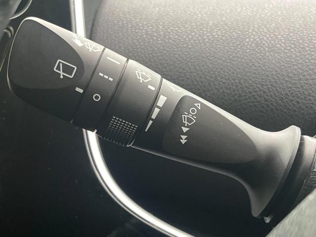 プリウス S 純正SDナビ バックカメラ 禁煙車 ドラレコ スマートキー LEDヘッド ビルトインETC 18インチアルミ オートライト オートエアコン Bluetooth CD DVD再生 フルセグ(49枚目)