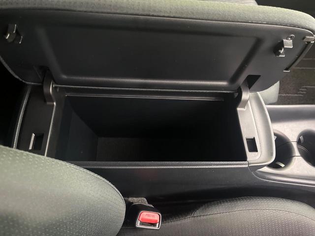 プリウス S 純正SDナビ バックカメラ 禁煙車 ドラレコ スマートキー LEDヘッド ビルトインETC 18インチアルミ オートライト オートエアコン Bluetooth CD DVD再生 フルセグ(58枚目)