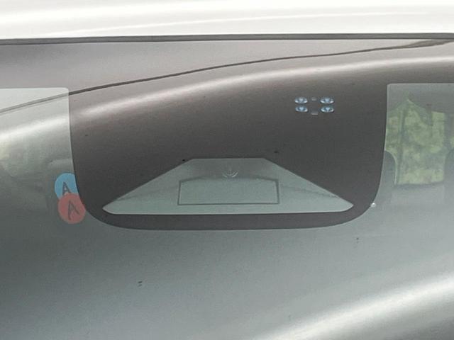 ヴェゼル ｅ：ＨＥＶ　Ｚ　９型メーカーナビ　バックカメラ　衝突被害軽減システム　禁煙車　電動リアゲート　ハーフレザーシート　前後ドラレコ　コーナーセンサー　スマートキー　ＬＥＤヘッド　ＥＴＣ２．０　オートハイビーム（6枚目）