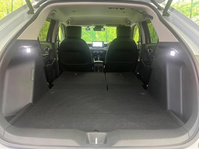 ヴェゼル ｅ：ＨＥＶ　Ｚ　９型メーカーナビ　バックカメラ　衝突被害軽減システム　禁煙車　電動リアゲート　ハーフレザーシート　前後ドラレコ　コーナーセンサー　スマートキー　ＬＥＤヘッド　ＥＴＣ２．０　オートハイビーム（11枚目）