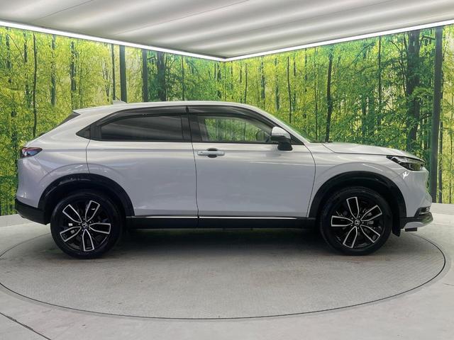 ヴェゼル ｅ：ＨＥＶ　Ｚ　９型メーカーナビ　バックカメラ　衝突被害軽減システム　禁煙車　電動リアゲート　ハーフレザーシート　前後ドラレコ　コーナーセンサー　スマートキー　ＬＥＤヘッド　ＥＴＣ２．０　オートハイビーム（26枚目）