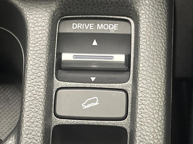 ヴェゼル ｅ：ＨＥＶ　Ｚ　９型メーカーナビ　バックカメラ　衝突被害軽減システム　禁煙車　電動リアゲート　ハーフレザーシート　前後ドラレコ　コーナーセンサー　スマートキー　ＬＥＤヘッド　ＥＴＣ２．０　オートハイビーム（61枚目）