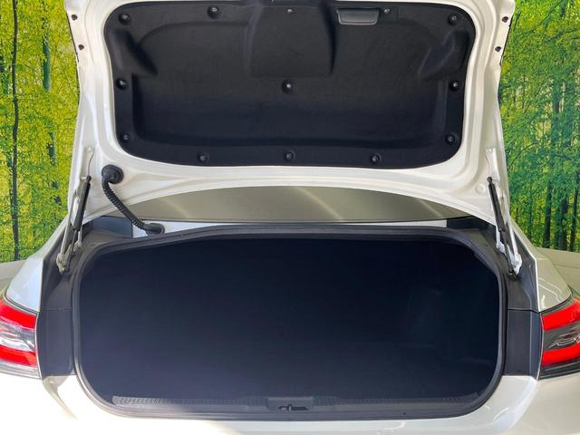 クラウンハイブリッド Ｓ　禁煙車　純正８インチナビ　バックカメラ　セーフティセンス　レーダークルーズ　ＥＴＣ　ドラレコ　コーナーセンサー　ＬＥＤヘッド　スマートキー　シートヒーター　ステアリングヒーター　ベージュ内装（11枚目）