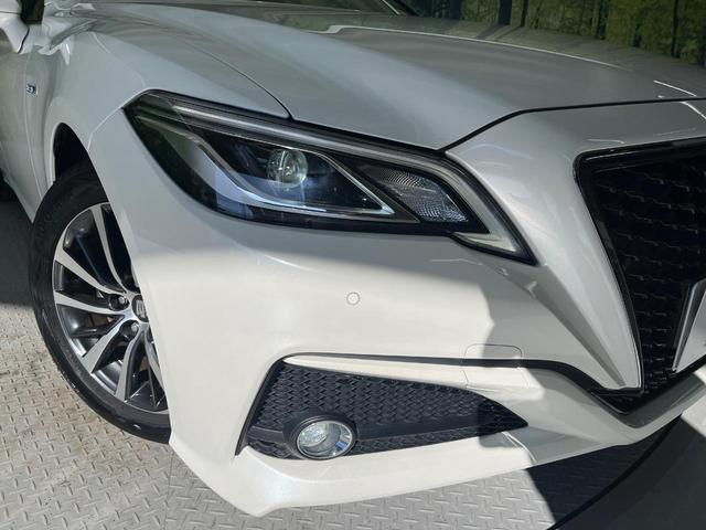 クラウンハイブリッド Ｓ　禁煙車　純正８インチナビ　バックカメラ　セーフティセンス　レーダークルーズ　ＥＴＣ　ドラレコ　コーナーセンサー　ＬＥＤヘッド　スマートキー　シートヒーター　ステアリングヒーター　ベージュ内装（13枚目）