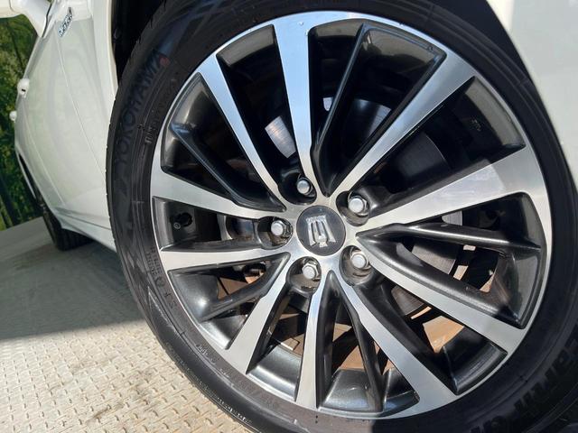 クラウンハイブリッド Ｓ　禁煙車　純正８インチナビ　バックカメラ　セーフティセンス　レーダークルーズ　ＥＴＣ　ドラレコ　コーナーセンサー　ＬＥＤヘッド　スマートキー　シートヒーター　ステアリングヒーター　ベージュ内装（14枚目）