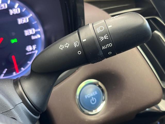 クラウンハイブリッド Ｓ　禁煙車　純正８インチナビ　バックカメラ　セーフティセンス　レーダークルーズ　ＥＴＣ　ドラレコ　コーナーセンサー　ＬＥＤヘッド　スマートキー　シートヒーター　ステアリングヒーター　ベージュ内装（41枚目）