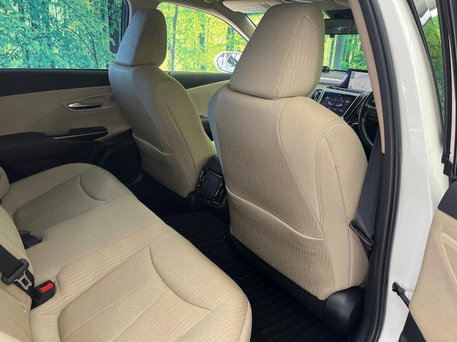 クラウンハイブリッド Ｓ　禁煙車　純正８インチナビ　バックカメラ　セーフティセンス　レーダークルーズ　ＥＴＣ　ドラレコ　コーナーセンサー　ＬＥＤヘッド　スマートキー　シートヒーター　ステアリングヒーター　ベージュ内装（58枚目）