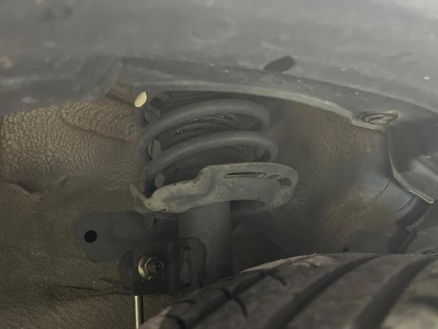 スイフト XL SDナビ 禁煙車 前後ドラレコ ETC スマートキー&プッシュスタート 純正16インチアルミ オートエアコン CD DVD再生 フルセグ 電動格納ミラー ドアバイザー プライバシーガラス(22枚目)