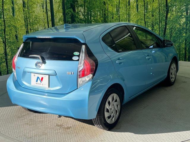 アクア Ｓ　純正ＳＤナビ　バックカメラ　禁煙車　トヨタセーフティセンス　ＥＴＣ　ドライブレコーダー　スマートキー＆プッシュスタート　オートマチックハイビーム　車線逸脱警報　先行車発進お知らせ機能　オートライト（18枚目）