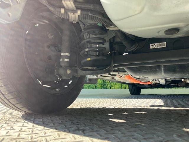 アクア Ｓ　純正ＳＤナビ　バックカメラ　禁煙車　トヨタセーフティセンス　ＥＴＣ　ドライブレコーダー　スマートキー＆プッシュスタート　オートマチックハイビーム　車線逸脱警報　先行車発進お知らせ機能　オートライト（22枚目）