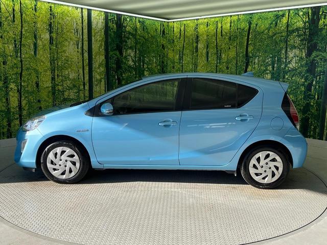 アクア Ｓ　純正ＳＤナビ　バックカメラ　禁煙車　トヨタセーフティセンス　ＥＴＣ　ドライブレコーダー　スマートキー＆プッシュスタート　オートマチックハイビーム　車線逸脱警報　先行車発進お知らせ機能　オートライト（30枚目）