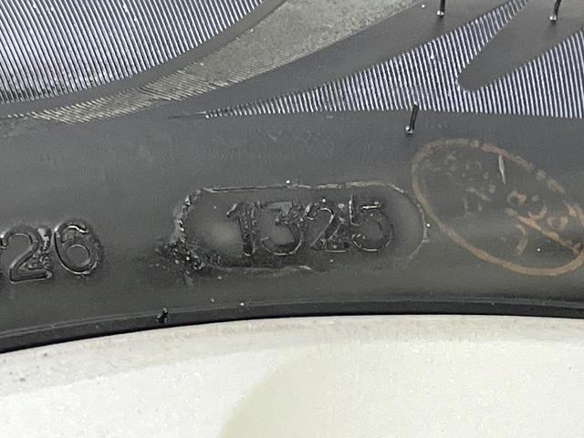 アクア Ｓ　純正ＳＤナビ　バックカメラ　禁煙車　トヨタセーフティセンス　ＥＴＣ　ドライブレコーダー　スマートキー＆プッシュスタート　オートマチックハイビーム　車線逸脱警報　先行車発進お知らせ機能　オートライト（34枚目）