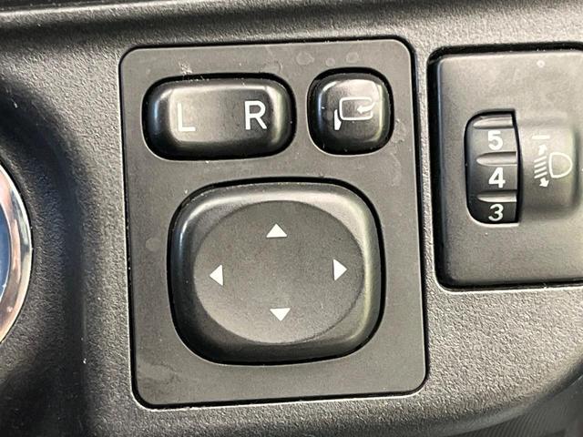 アクア Ｓ　純正ＳＤナビ　バックカメラ　禁煙車　トヨタセーフティセンス　ＥＴＣ　ドライブレコーダー　スマートキー＆プッシュスタート　オートマチックハイビーム　車線逸脱警報　先行車発進お知らせ機能　オートライト（58枚目）