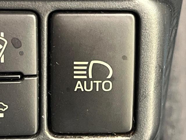 アクア Ｓ　純正ＳＤナビ　バックカメラ　禁煙車　トヨタセーフティセンス　ＥＴＣ　ドライブレコーダー　スマートキー＆プッシュスタート　オートマチックハイビーム　車線逸脱警報　先行車発進お知らせ機能　オートライト（62枚目）