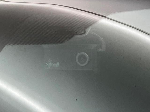 ヤリス ハイブリッドX 7インチナビ付ディスプレイオーディオ バックカメラ 衝突被害軽減システム レーダークルーズ 禁煙車 ドラレコ LEDヘッド ビルトインETC 車線逸脱警報 オートエアコン Bluetooth(7枚目)