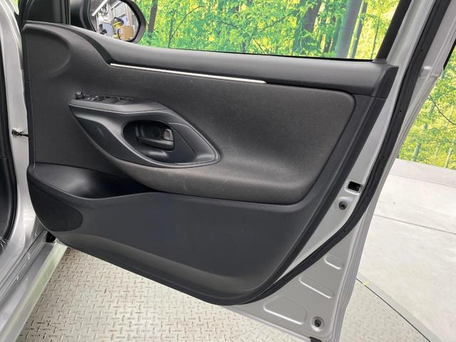 ヤリス ハイブリッドX 7インチナビ付ディスプレイオーディオ バックカメラ 衝突被害軽減システム レーダークルーズ 禁煙車 ドラレコ LEDヘッド ビルトインETC 車線逸脱警報 オートエアコン Bluetooth(46枚目)