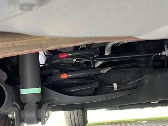 セレナ ｅ－パワー　ハイウェイスターＶ　純正１０型ナビ　全周囲カメラ　プロパイロット　両側電動スライドドア　ＥＴＣ　フルセグ　Ｂｌｕｅｔｏｏｔｈ　ブラインドスポットモニター　デジタルミラー　クリアランスソナー　ＬＥＤヘッドライト（35枚目）