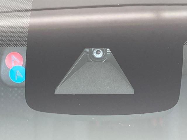 プリウス S 純正ナビ バックカメラ セーフティセンス レーダークルーズ 禁煙車 ドラレコ スマートキー LEDヘッド ビルトインETC 純正15インチアルミ オートハイビーム オートライト(5枚目)