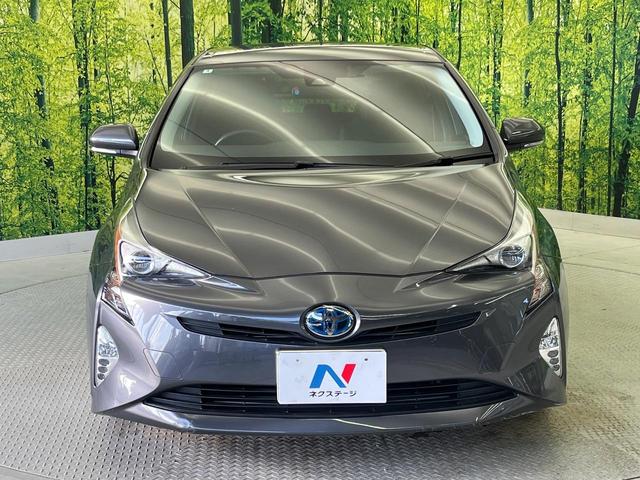 プリウス S 純正ナビ バックカメラ セーフティセンス レーダークルーズ 禁煙車 ドラレコ スマートキー LEDヘッド ビルトインETC 純正15インチアルミ オートハイビーム オートライト(25枚目)