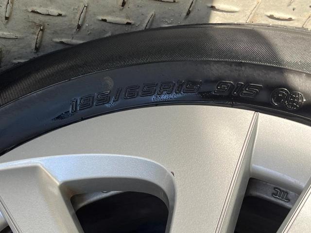 プリウス S 純正ナビ バックカメラ セーフティセンス レーダークルーズ 禁煙車 ドラレコ スマートキー LEDヘッド ビルトインETC 純正15インチアルミ オートハイビーム オートライト(33枚目)