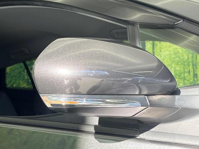 プリウス S 純正ナビ バックカメラ セーフティセンス レーダークルーズ 禁煙車 ドラレコ スマートキー LEDヘッド ビルトインETC 純正15インチアルミ オートハイビーム オートライト(35枚目)