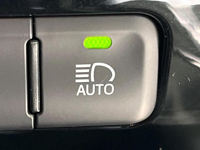 プリウス S 純正ナビ バックカメラ セーフティセンス レーダークルーズ 禁煙車 ドラレコ スマートキー LEDヘッド ビルトインETC 純正15インチアルミ オートハイビーム オートライト(61枚目)
