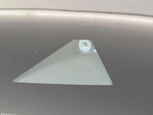 ノート Ｓ　メモリーナビ　バックカメラ　衝突被害軽減システム　禁煙車　コーナーセンサー　スマートキー　ＥＴＣ　オートハイビーム　レーンアシスト　オートライト　オートエアコン　Ｂｌｕｅｔｏｏｔｈ（5枚目）