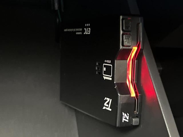 ノート Ｓ　メモリーナビ　バックカメラ　衝突被害軽減システム　禁煙車　コーナーセンサー　スマートキー　ＥＴＣ　オートハイビーム　レーンアシスト　オートライト　オートエアコン　Ｂｌｕｅｔｏｏｔｈ（7枚目）