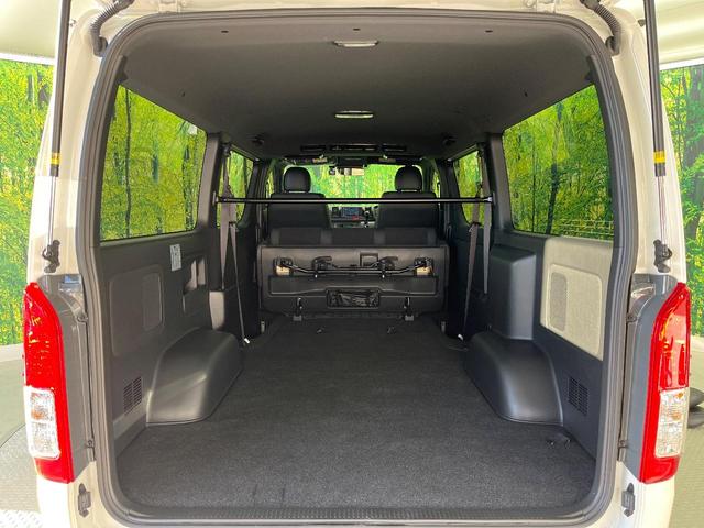 ハイエースバン スーパーGL ダークプライムII SDナビ 両側電動ドア 全周囲カメラ 衝突被害軽減システム 禁煙車 ハーフレザー 前後ドラレコ コーナーセンサー スマートキー LEDヘッド ビルトインETC オートハイビーム(11枚目)