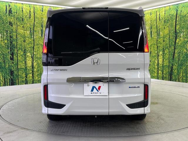 ステップワゴンスパーダ スパーダハイブリッド　Ｇ・ＥＸ　ホンダセンシング　純正９型ナビ　マルチビューカメラ　禁煙車　両側電動スライドドア　リアオートエアコン　ハーフレザーシート　前席シートヒーター　ＬＥＤヘッドライト＆フォグライト　ＥＴＣ　ドラレコ　電動パーキング（17枚目）