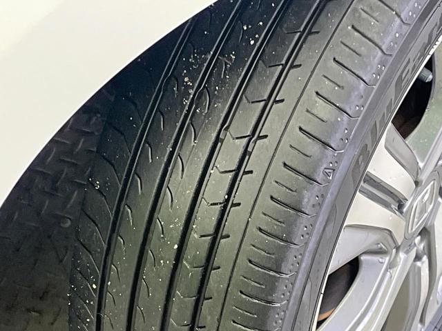 ステップワゴンスパーダ スパーダハイブリッド　Ｇ・ＥＸ　ホンダセンシング　純正９型ナビ　マルチビューカメラ　禁煙車　両側電動スライドドア　リアオートエアコン　ハーフレザーシート　前席シートヒーター　ＬＥＤヘッドライト＆フォグライト　ＥＴＣ　ドラレコ　電動パーキング（32枚目）