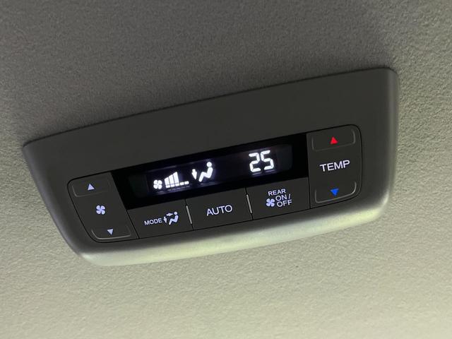 ステップワゴンスパーダ スパーダハイブリッド　Ｇ・ＥＸ　ホンダセンシング　純正９型ナビ　マルチビューカメラ　禁煙車　両側電動スライドドア　リアオートエアコン　ハーフレザーシート　前席シートヒーター　ＬＥＤヘッドライト＆フォグライト　ＥＴＣ　ドラレコ　電動パーキング（66枚目）