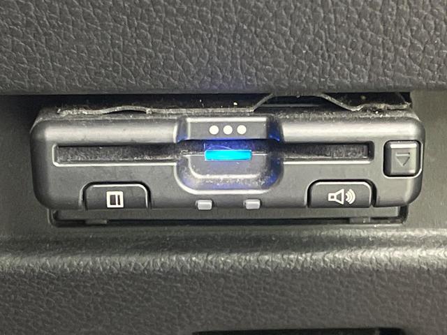 スペーシアギア ハイブリッドＸＺ　全周囲カメラ　８型ＳＤナビ　両側電動ドア　衝突被害軽減システム　ドラレコ　コーナーセンサー　スマートキー　ＬＥＤヘッド　ルーフレール　ＥＴＣ　オートハイビーム　車線逸脱警報　オートエアコン（32枚目）